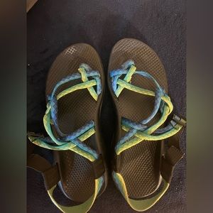 Chaco double strap classic sandal
Women’s size 8